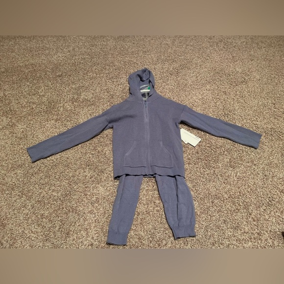 Boys 2pc outfit size 5t - Picture 1 of 2